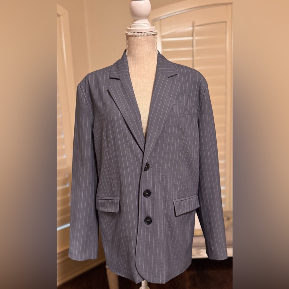 Worthington Gray Pinstripe Blazer